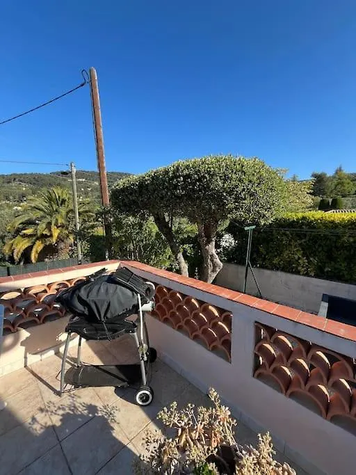 Villa Au Calme A Grasse Avec Piscine Et Spa Privee 0*,